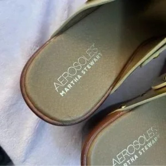 Aerosoles Martha Stewart Dorian Gold Mule Clogs Size 10 - Picture 5 of 5